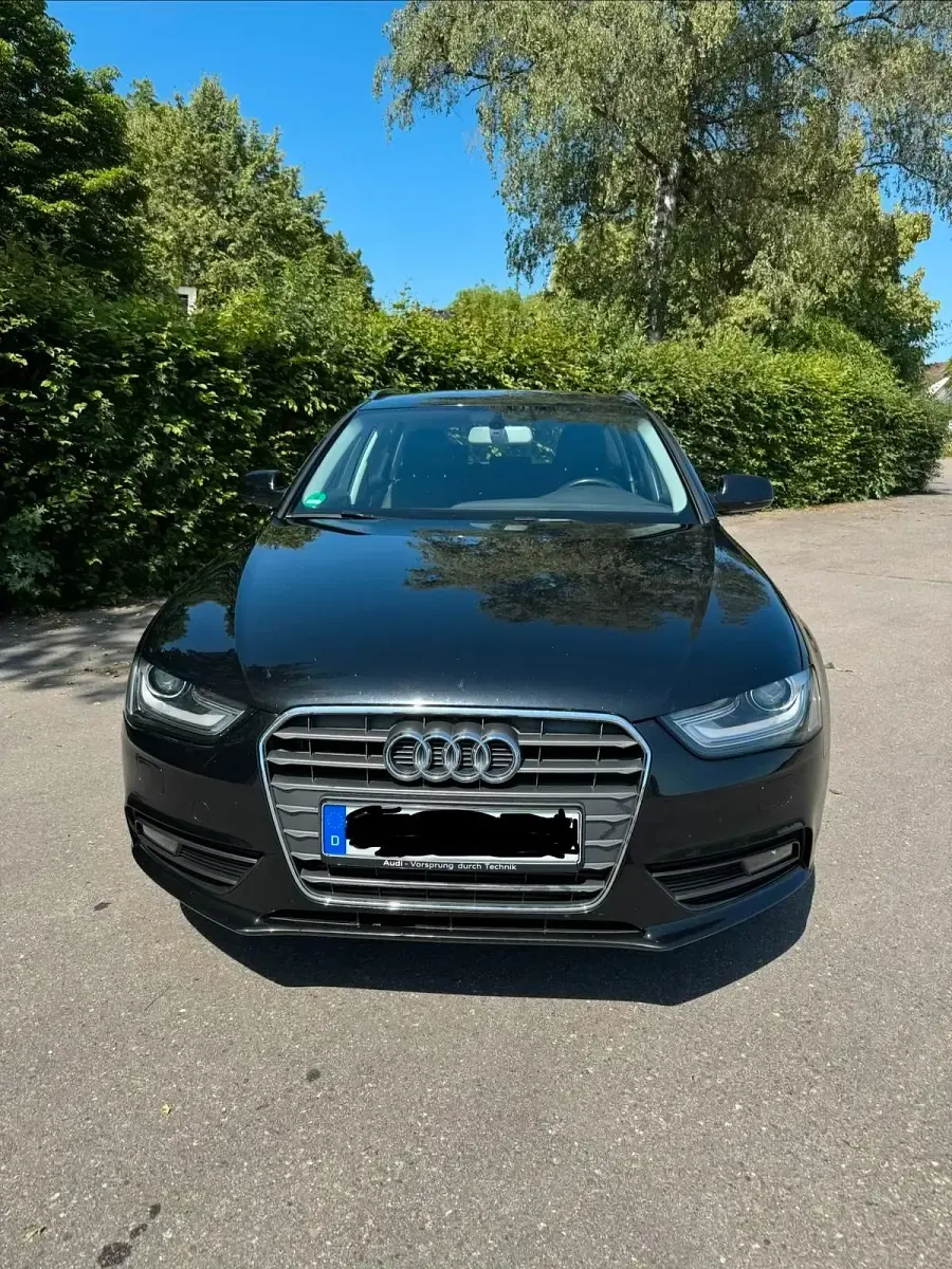 Gebraucht Audi A4 143 PS (105 kW) 2012 Schwarz Kombi