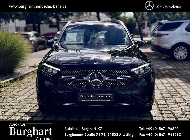Gebraucht Mercedes GLC200 Advanced Plus 204 PS (150 kW) 2024 Lack obsidianschwarz SUV