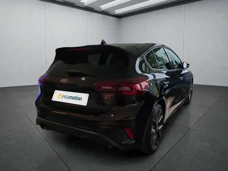 Gebraucht Ford Focus ST 280 PS (205 kW) 2022 Schwarz Limousine