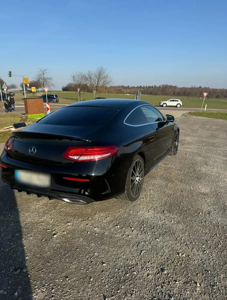 Gebraucht Mercedes C220 170 PS (125 kW) 2017 Schwarz Coupé