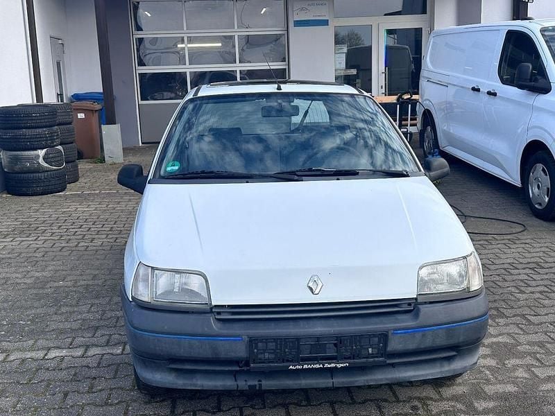 Gebraucht Renault Clio 54 PS (39 kW) 1992 Weiß Kleinwagen