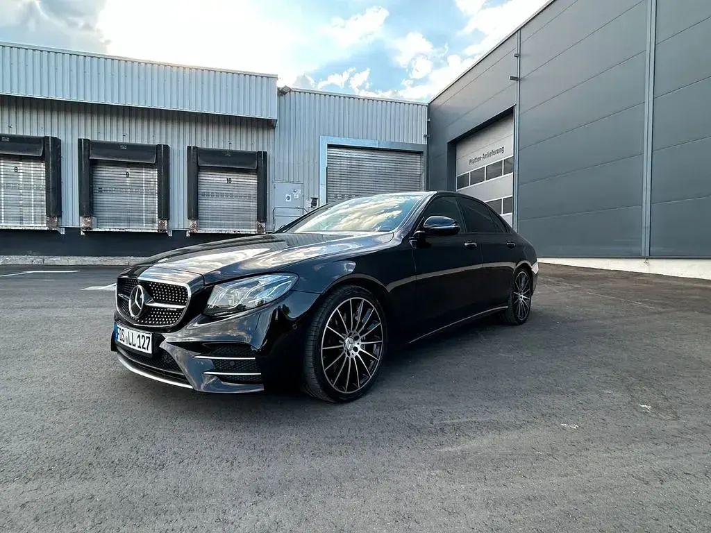 Gebraucht Mercedes E43 AMG AMG 401 PS (294 kW) 2017 Schwarz Limousine