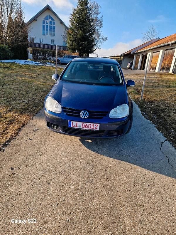 Blau Gebraucht 2005 VW Golf V Limousine | 770 € (Superpreis) - Bild 1/4