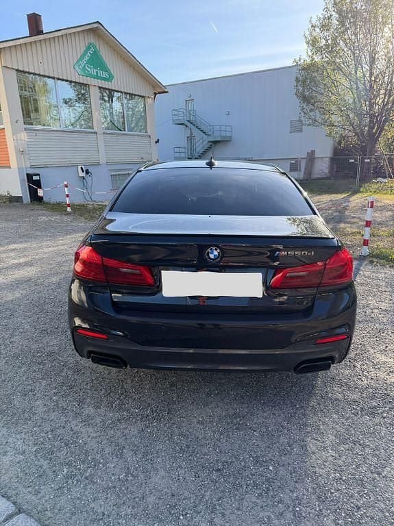 Gebraucht BMW M550 M Performance 400 PS (294 kW) 2018 Blau Limousine