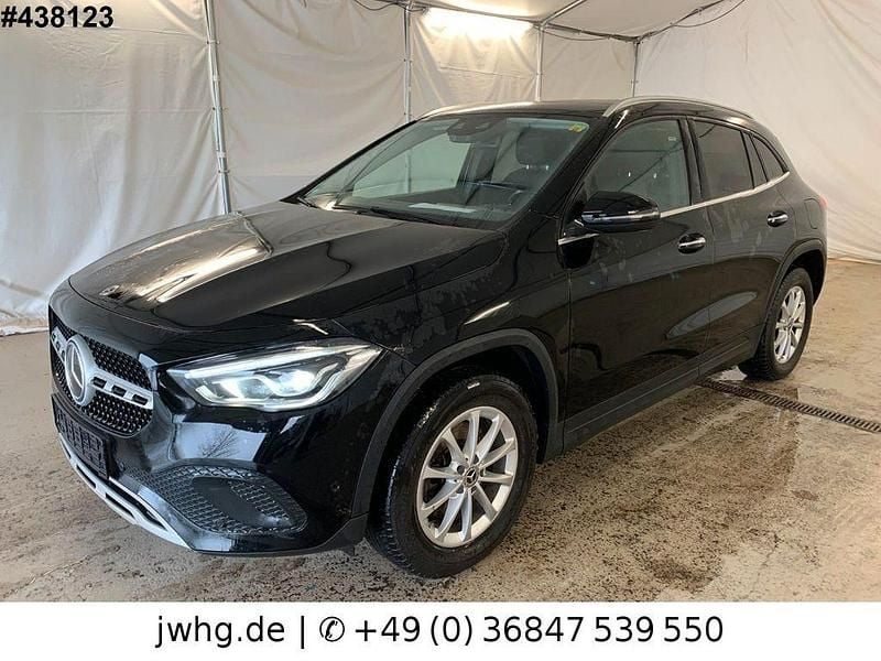 Schwarz Gebraucht 2021 Mercedes GLA250 SUV | 23.450 € (Guter Preis) - Bild 1/4