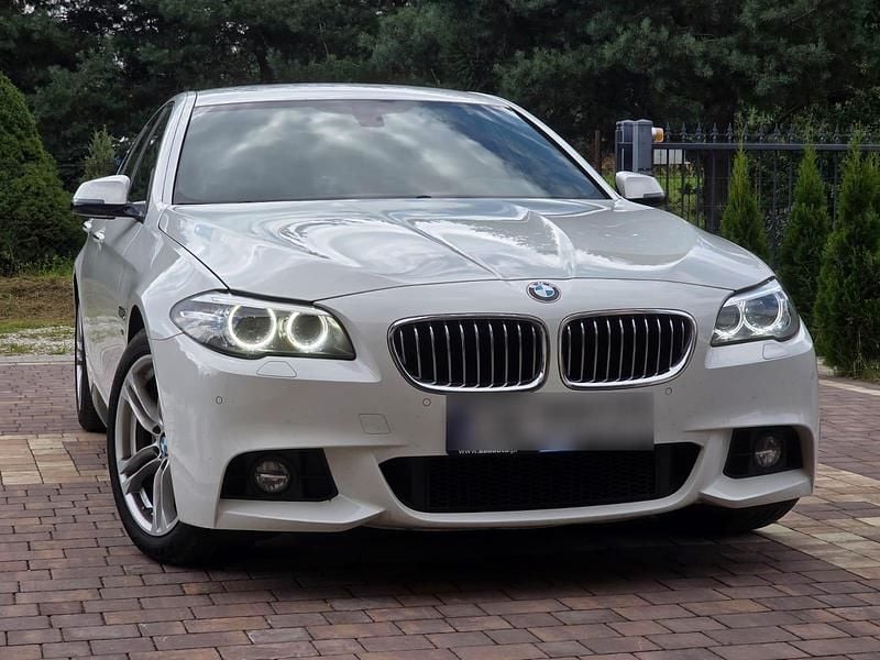 Weiß Gebraucht 2016 BMW 520 Limousine | 16.200 € (Fairer Preis) - Bild 1/4