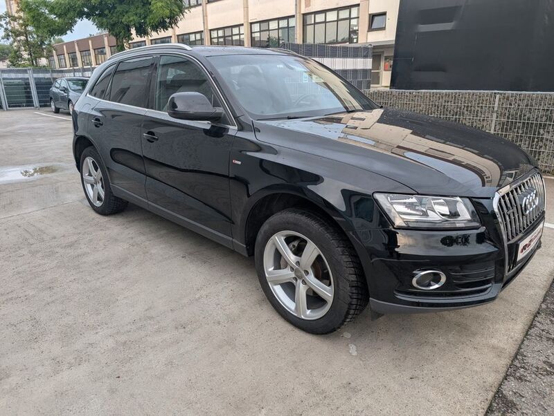 Brillantschwarz Gebraucht 2012 Audi Q5 S-Line SUV | 13.850 € (Fairer Preis) - Bild 1/4