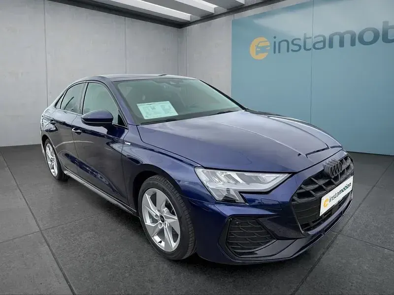 Gebraucht Audi A3 150 PS (110 kW) 2025 Blau Limousine