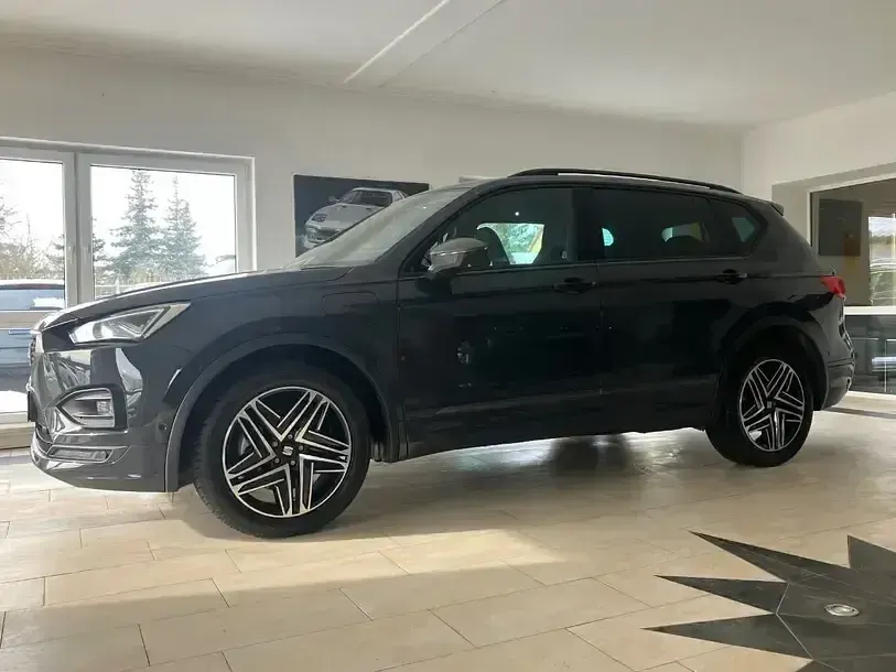 Gebraucht Seat Tarraco FR 245 PS (180 kW) 2024 Urano grau SUV