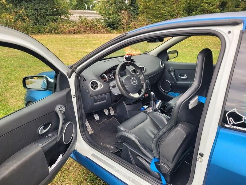 Gebraucht Renault Clio II 197 PS (144 kW) 2009 Blau Limousine