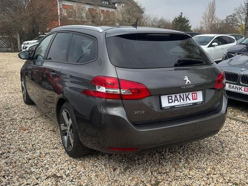 Gebraucht Peugeot 308 SW Style 110 PS (80 kW) 2017 Grau Kombi