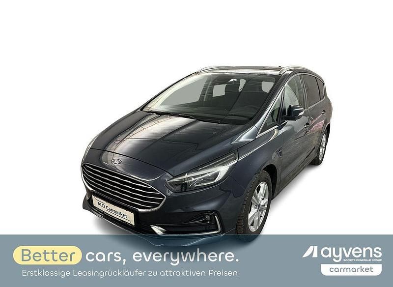 Gebraucht Ford S-MAX Titanium 150 PS (110 kW) 2022 Pantherblau metallic Van / Kleinbus