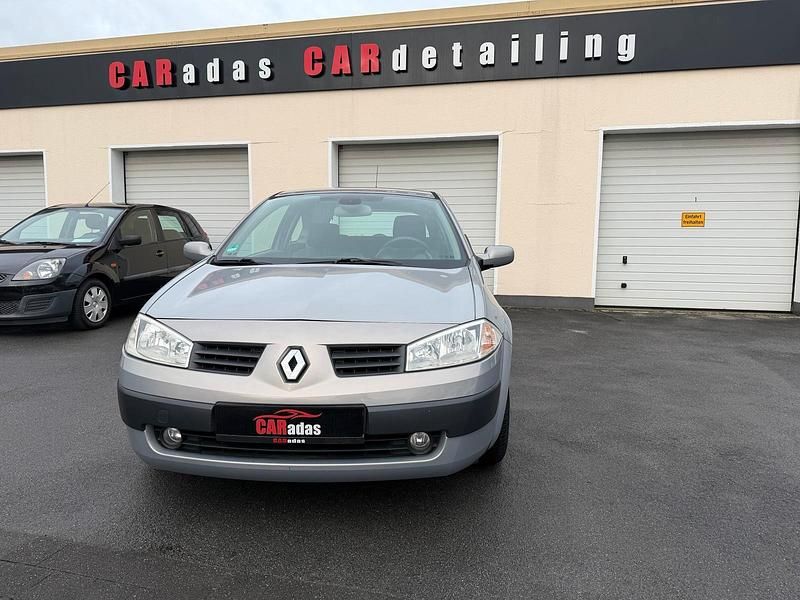 Gebraucht Renault Mégane II 112 PS (82 kW) 2003 Grau Kleinwagen