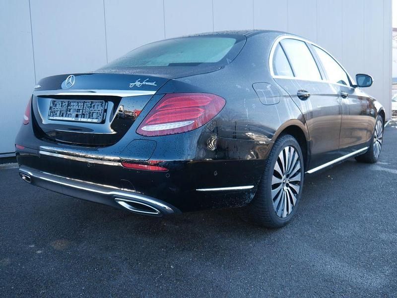 Gebraucht Mercedes E350 286 PS (210 kW) 2017 Schwarz Limousine