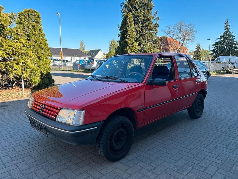 Gebraucht Peugeot 205 60 PS (44 kW) 1993 Rot Kleinwagen