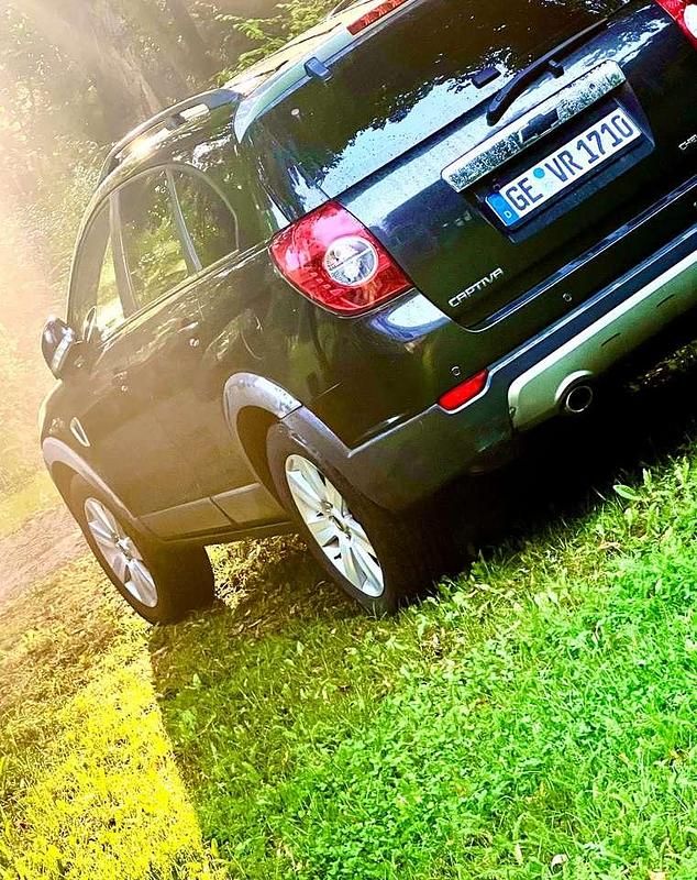 Gebraucht Chevrolet Captiva LT 150 PS (110 kW) 2008 Schwarz SUV