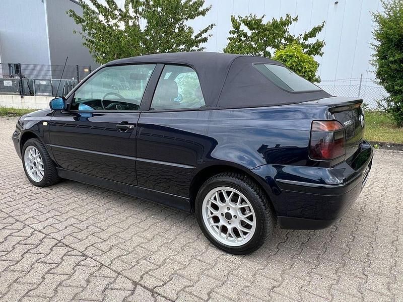Gebraucht VW Golf Cabriolet 101 PS (74 kW) 1999 Blau Cabrio