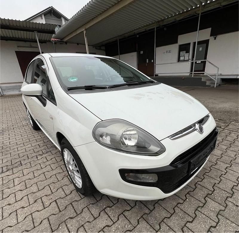 Gebraucht Fiat Punto Sport 77 PS (56 kW) 2012 Weiß Kleinwagen