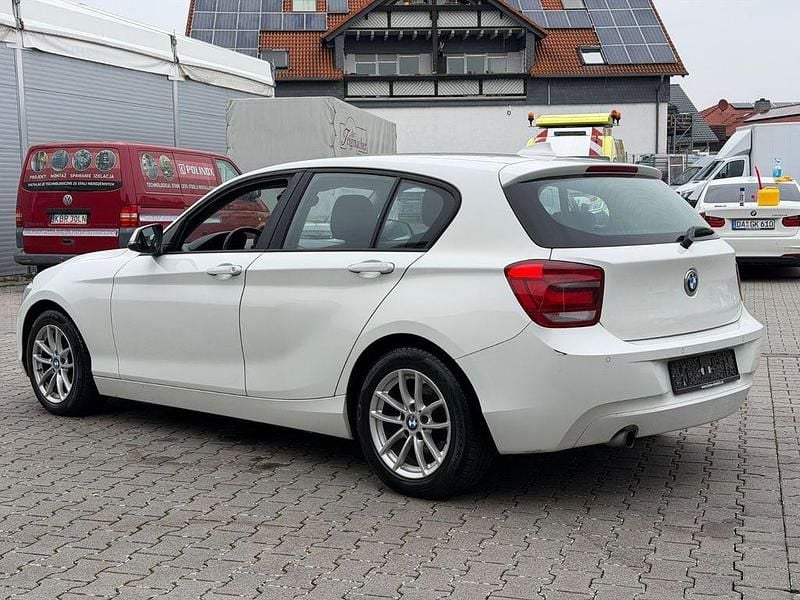 Gebraucht BMW 116 Sport Line 136 PS (100 kW) 2011 Weiß Kleinwagen