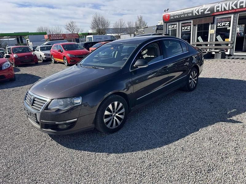 Gebraucht VW Passat 140 PS (102 kW) 2010 Braun Limousine