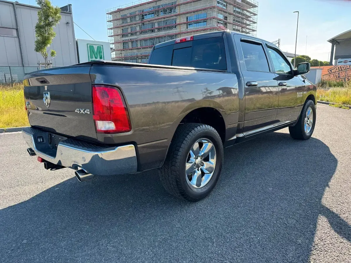 Gebraucht Dodge Ram 345 PS (253 kW) 2016 Grau
