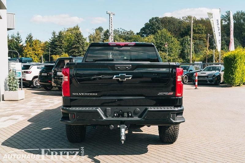 Neu Chevrolet Silverado 420 PS (308 kW) 2026 Schwarz SUV