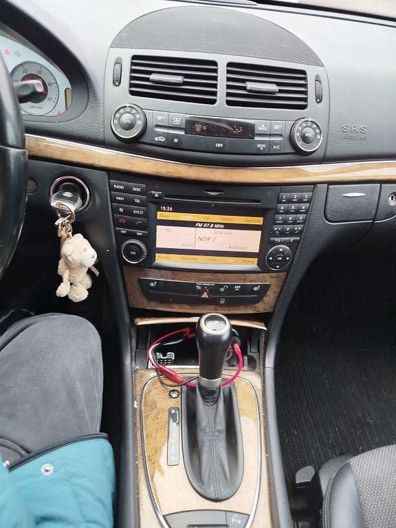 Gebraucht Mercedes E280 Avantgarde 190 PS (139 kW) 2009 Silber Kombi