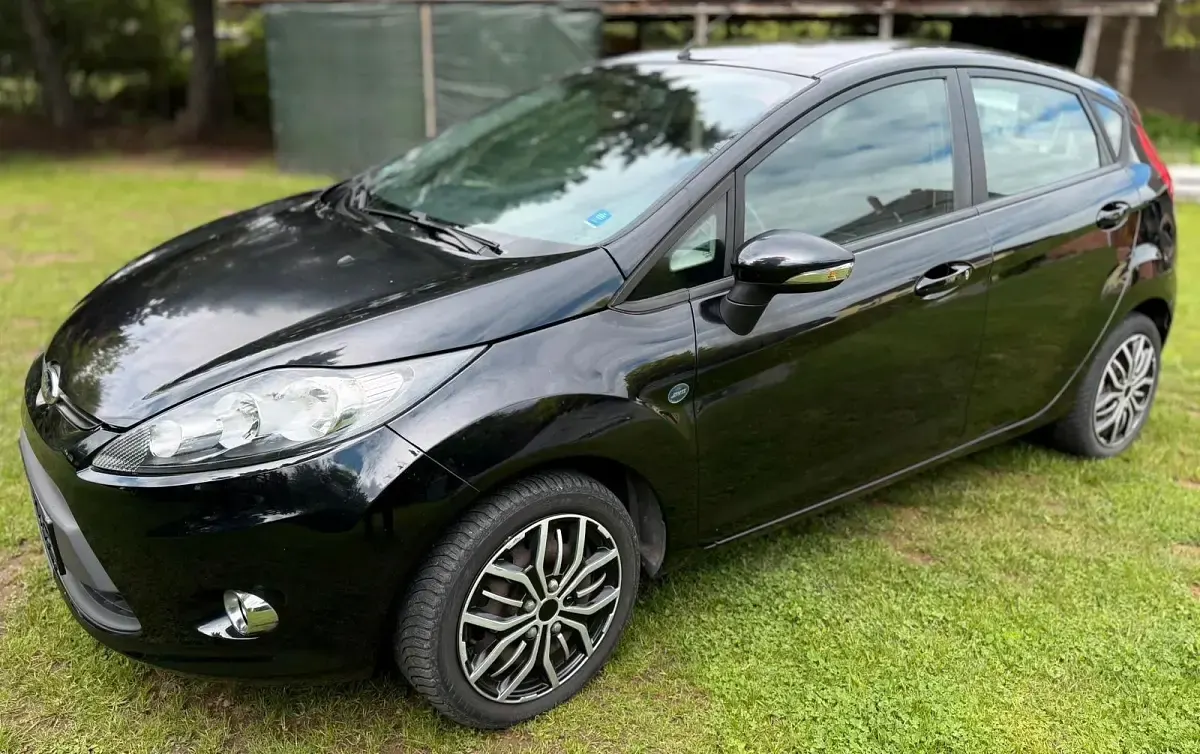 Gebraucht Ford Fiesta 82 PS (60 kW) 2011 Schwarz Coupé