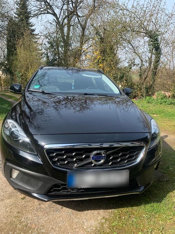 Gebraucht Volvo V40 150 PS (110 kW) 2015 Schwarz Kombi