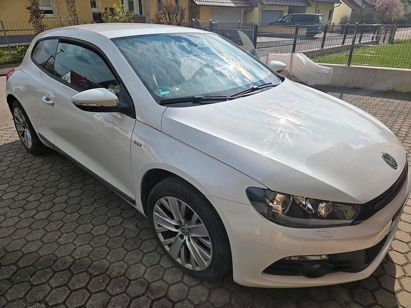 Gebraucht VW Scirocco 122 PS (89 kW) 2014 Weiß Coupé