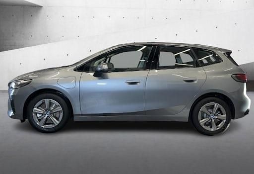 Neu BMW 230 Luxury Line 326 PS (239 kW) 2025 Grau Kombi