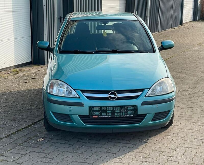 Grün Gebraucht 2004 Opel Corsa Limousine | 800 € (Guter Preis) - Bild 1/4