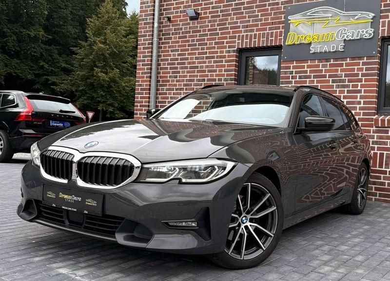 Grau Gebraucht 2020 BMW 320 M Sport Kombi | 25.950 € (Guter Preis) - Bild 1/4