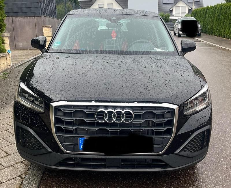 Schwarz Gebraucht 2025 Audi Q2 SUV | 21.990 € (Guter Preis) - Bild 1/4