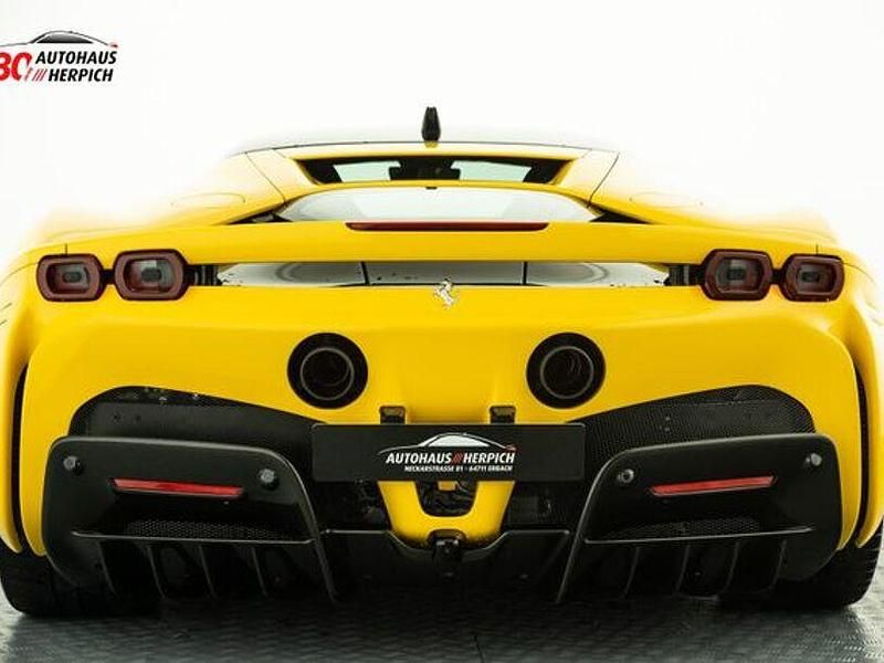 Gebraucht Ferrari SF90 999 PS (734 kW) 2021 Andere Coupé