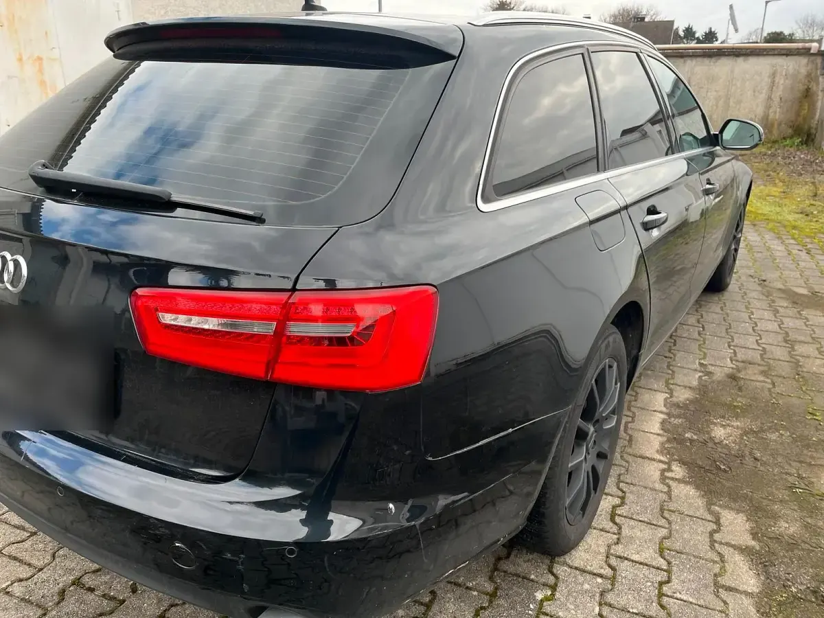 Gebraucht Audi A6 190 PS (139 kW) 2014 Schwarz Kombi