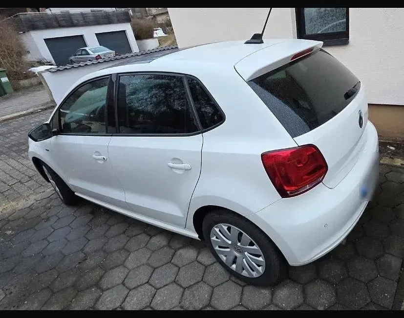 Gebraucht VW Polo Match 105 PS (77 kW) 2012 Weiß Kleinwagen