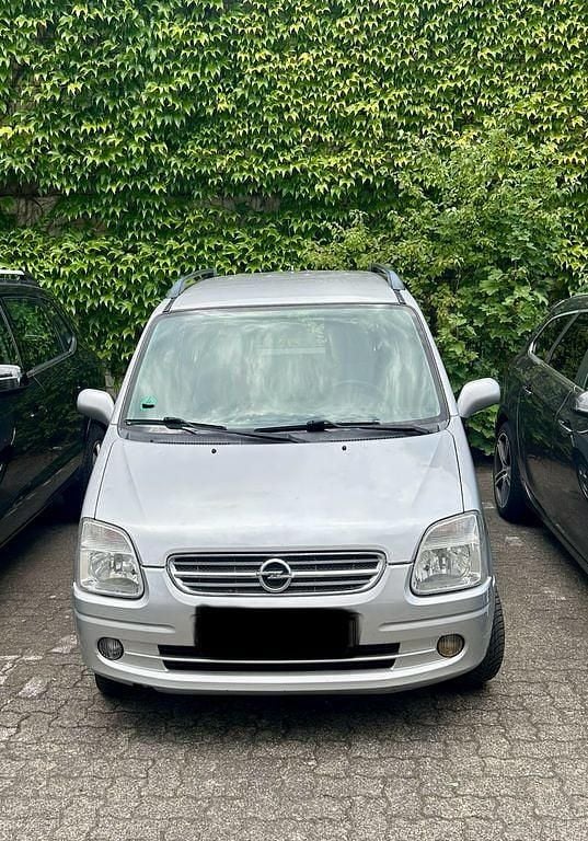 Silber Gebraucht 2003 Opel Agila Van / Kleinbus | 1.111 € (Superpreis) - Bild 1/4