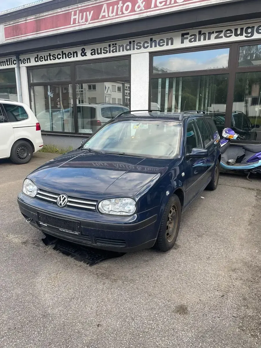 Gebraucht VW Golf IV 101 PS (74 kW) 2004 Blau Kombi