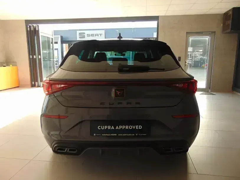 Second-hand Cupra Leon 150 CP (110 kW) 2023 Gri Coupe