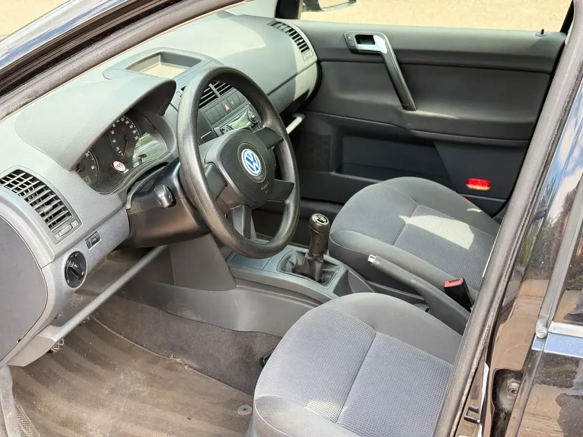 Occasion VW Polo 64 ch (47 kW) 2002 Noir Citadine