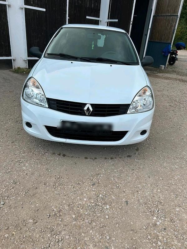 Weiß Gebraucht 2009 Renault Clio II Kleinwagen | 1.750 € (Fairer Preis) - Bild 1/4