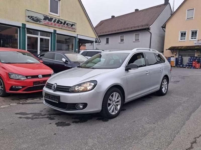 Silber Gebraucht 2011 VW Golf Style Kombi | 4.480 € (Guter Preis) - Bild 1/4