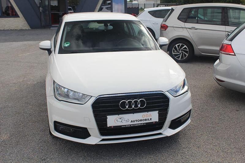 Weiß Gebraucht 2016 Audi A1 Sport Kleinwagen | 11.990 € (Fairer Preis) - Bild 1/4