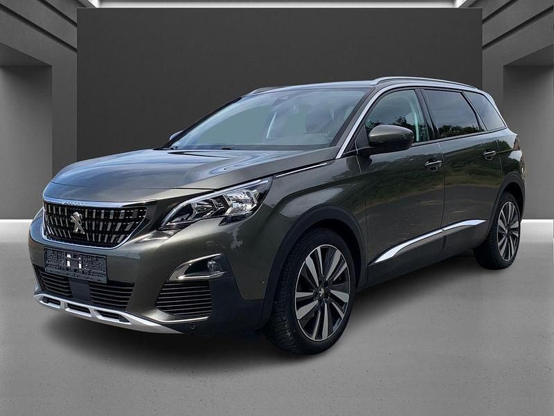 Grau Gebraucht 2020 Peugeot 5008 Allure Van / Kleinbus | 14.990 € (Superpreis) - Bild 1/4
