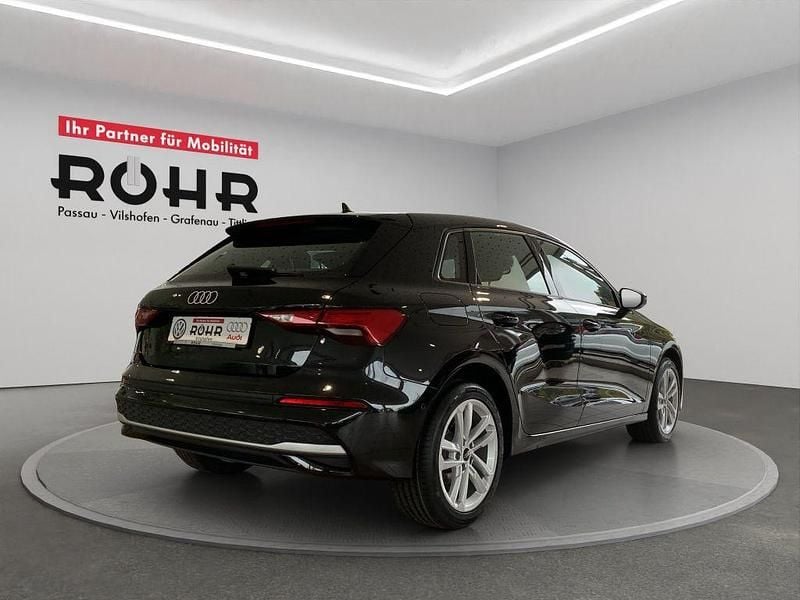 Używany Audi A3 Advanced Plus 116 KM (85 kW) 2025 Czarny Sedan/Limuzyna