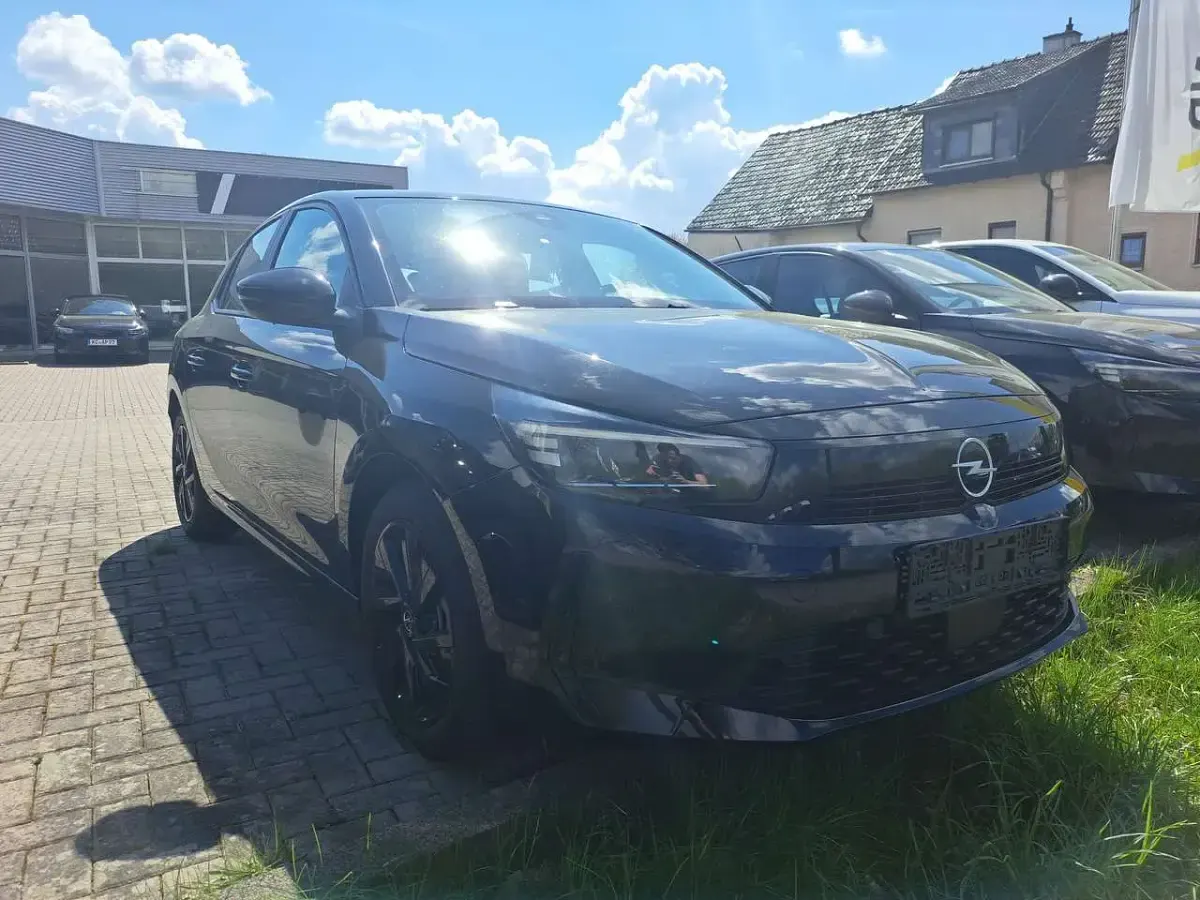Gebraucht Opel Corsa 101 PS (74 kW) 2024 Schwarz Kleinwagen