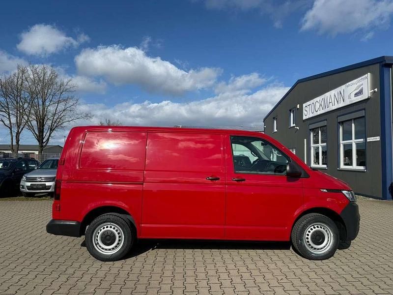 Gebraucht VW Transporter 110 PS (80 kW) 2020 Kirschrot Van