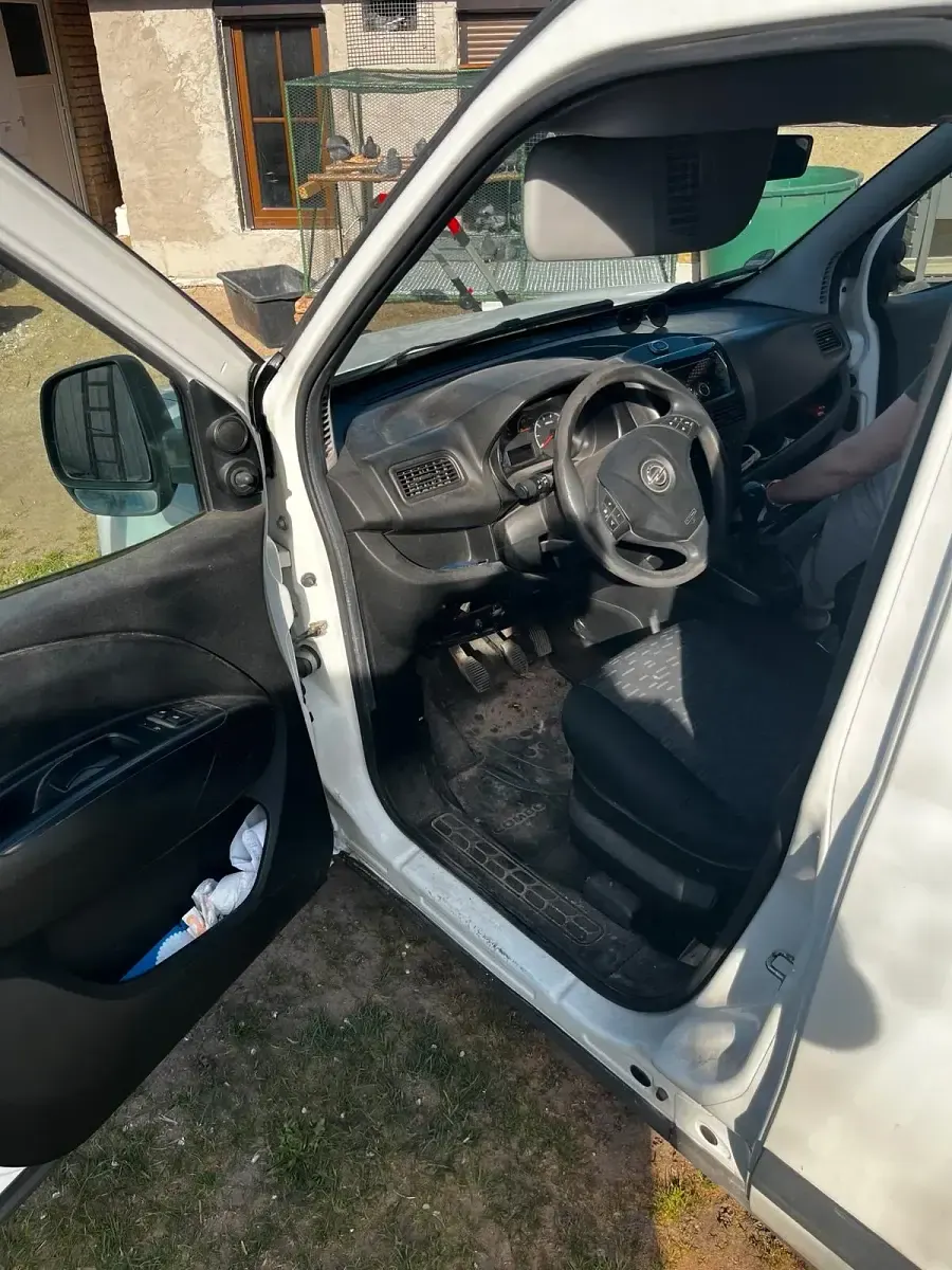 Usado Opel Combo 90 HP (66 kW) 2015 Branco Monovolume