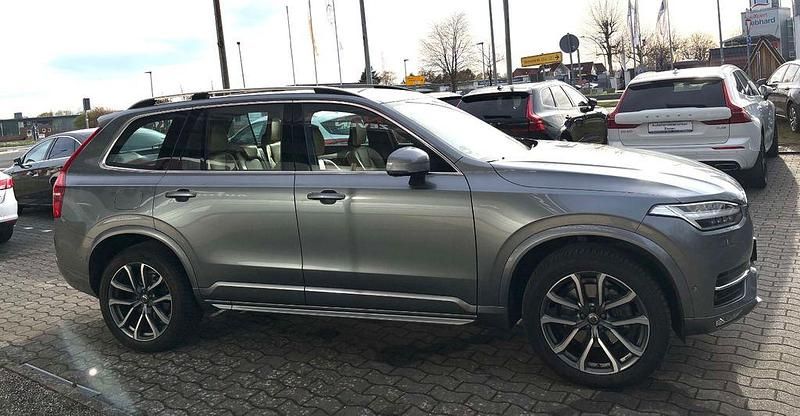 Gebraucht Volvo XC90 Momentum 235 PS (172 kW) 2017 Grau SUV